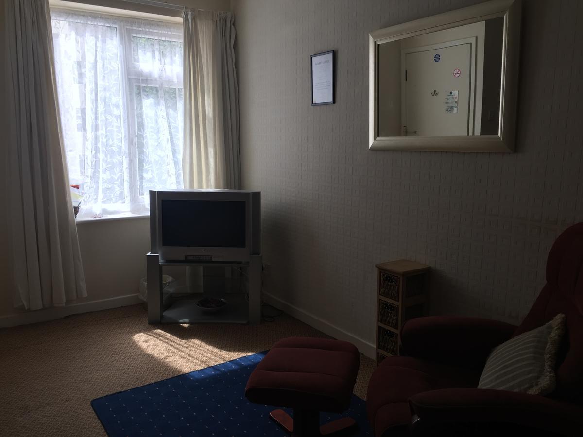 Albany Lodge Guest Houseウェストン・スパー・メア 部屋 写真