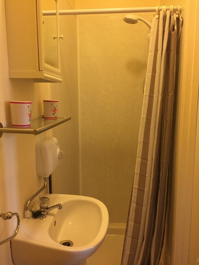 Albany Lodge Guest Houseウェストン・スパー・メア 部屋 写真